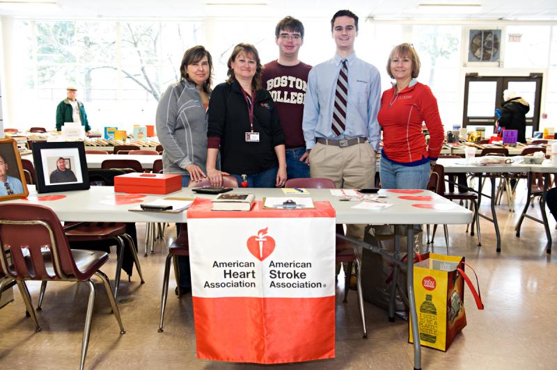 Left to right: Chris Cannata, Colleen Silva, Eric Kellogg, Dylan Giblin, and Jackie Gagnon volunteer for the Heart Walk Book Drive. BY DOLLY GENANNT