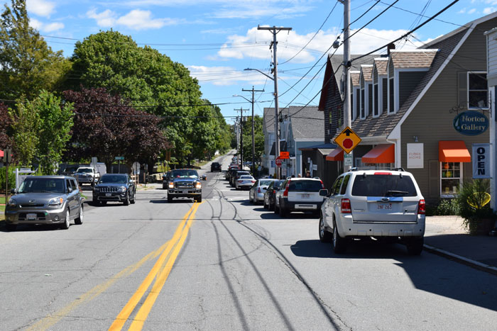 No one-way; DPW finds new solution to widening Padanaram sidewalks ...