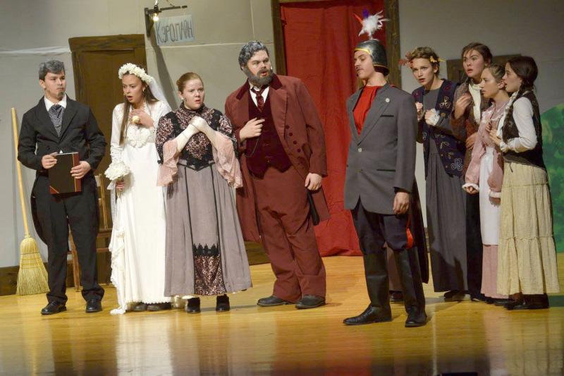 Devin Lebeau (Magistrate) Abigail Richard (Sophia) Julia Olimpio (Mrs. Zubritzky), Kempton Campbell (Dr. Zubritsky), Iric Rogers (Count Gregor), and villagers Julia Whelan, Caroline Neihoff, Mckenzi Canuel, and Fran Howard. COURTESY DARTMOUTH HIGH THEATRE COMPANY/ FACEBOOK