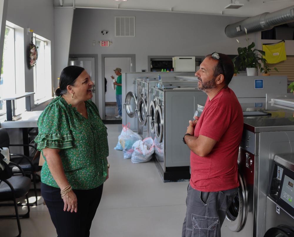 Dartmouth Laundromat invites parents and kids to Wash and Read | Dartmouth