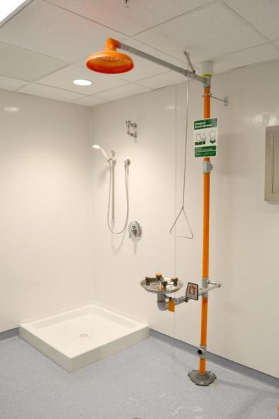 A new decontamination room will help firefighters remove carcinogenic materials from their gear. BY SETH THOMAS