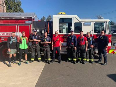 The runners at a fire station in Greenwich, CT. Photo courtesy: Facebook/500 miles to end veteran suicide