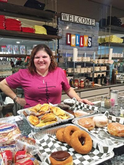 Dartmouth, MA news - Lolly’s worker Sandra Araujo during the fundraiser. Photo by: Kate Robinson