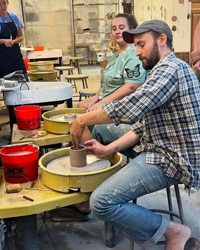 Mudstone, ceramics,pottery, classes, clay, membership