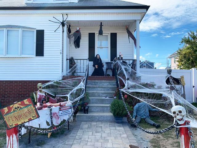 Another well-decorated house at 19 Columbus St. Courtesy: Jason De Melo