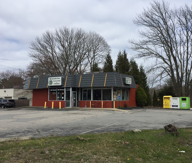 Dartmouth’s Own Roast Beef and Pizzeria on Faunce Corner will be shutting up shop this weekend.