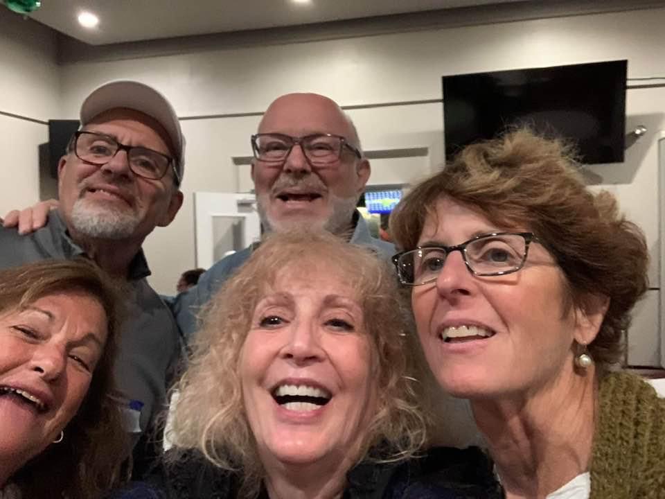 An impromptu gathering of alumni in 2021.