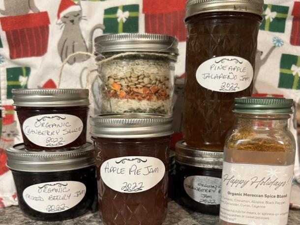 Sustainable gifts. Source: The Greater New Bedford Regional District Refuse Management District 