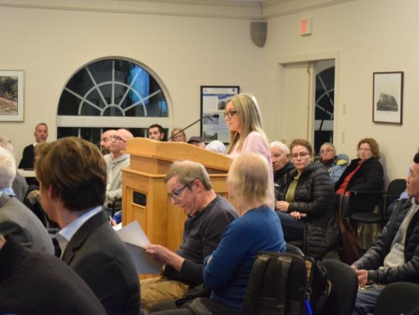 A resident argues against the Hathaway. Photos by Kat Sheridan