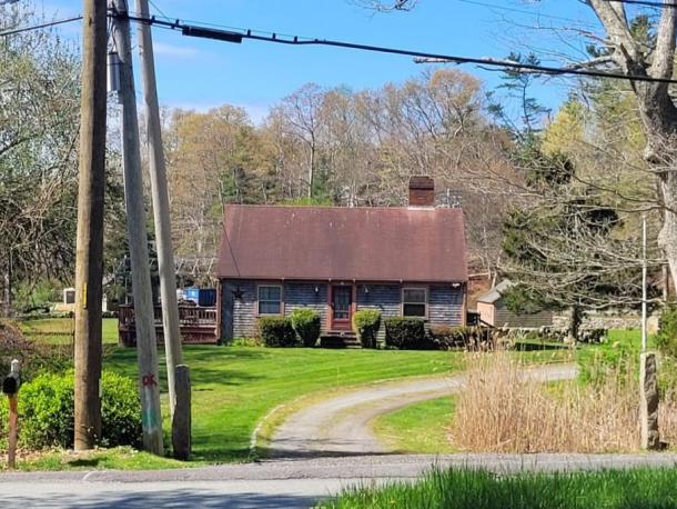 The house at 4 Tannery Lane. Photo by Abby Van Selous