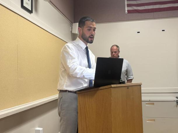 Cody Haddad speaks on the Paskamansett Valley proposal. Photos by Kat Sheridan