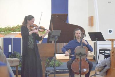 EmmaLee Holmes-Hicks and Pete Walsh play the duet. 