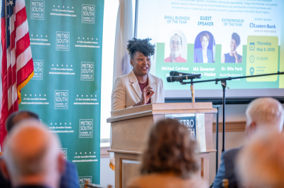 Dr. Ellie Paris speaks at the Metro South Chamber of Commerce Business Success Awards Ceremony. Source: Metro South Chamber of Commerce