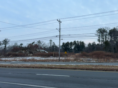 The site of the pending luxury apartment building. Photo by Kat Sheridan
