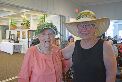 Joanna Markel and Suzanne Jacobson pose for a photo. 