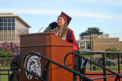 Lauren Kipp gives the Valedictorian speech. 