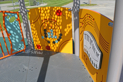 Some of the games inside the play set. 