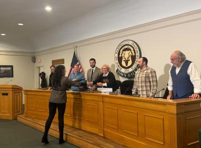 Gabrielle Richards receives her citation from Heidi Silva Brooks. Photo by Kat Sheridan