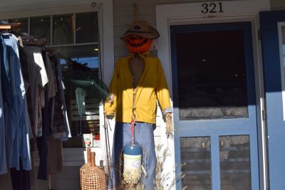 A scary scarecrow outside of Padanaram Outfitters. Photos by Kat Sheridan