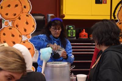Rebecca Amaral serves some sundaes. 