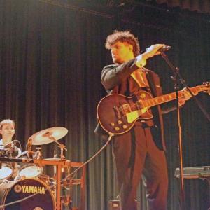 Gabriel Fernandes performs “Fake Plastic Trees” by Radiohead.