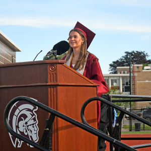 Lauren Kipp gives the Valedictorian speech. 