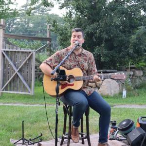 Dave Alves played during the event. 