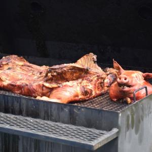 The whole roasted pig. 