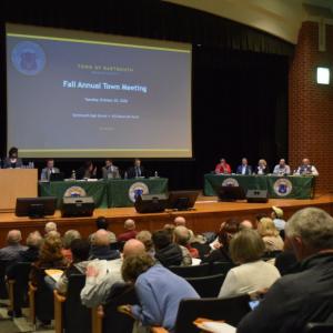 186 Town Meeting members showed up for Fall Town Meeting. Photos by Kat Sheridan